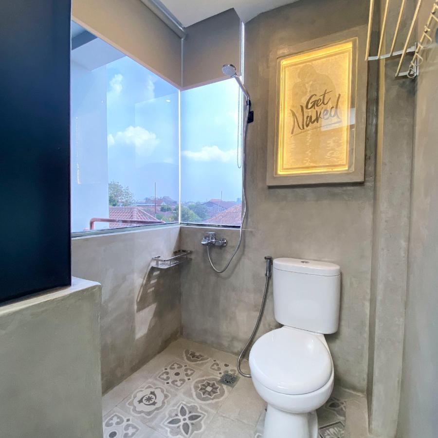 Dparagon Malioboro Джокьякарта Экстерьер фото
